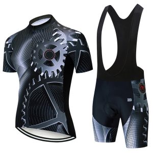 Cycling Uniform